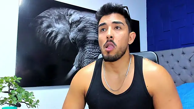 alangreek1 online show from June 2, 1:50 am