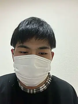 souitirou20 online show from April 18, 6:20 pm