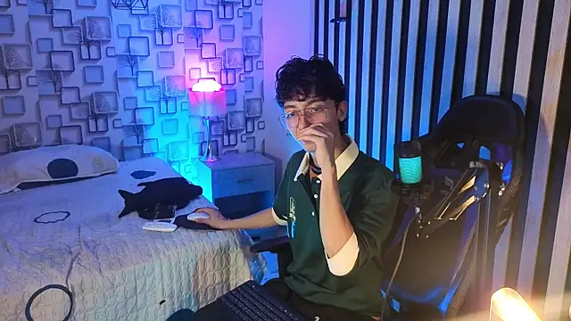 Twink Sebas7 online show from July 18, 3:46 am