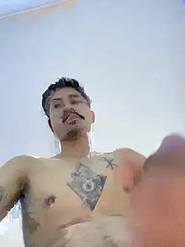 manuelito69ma online show from May 3, 10:01 pm