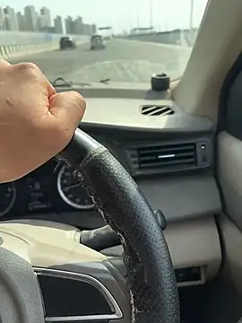 Badbuddy00 online show from April 16, 9:53 am