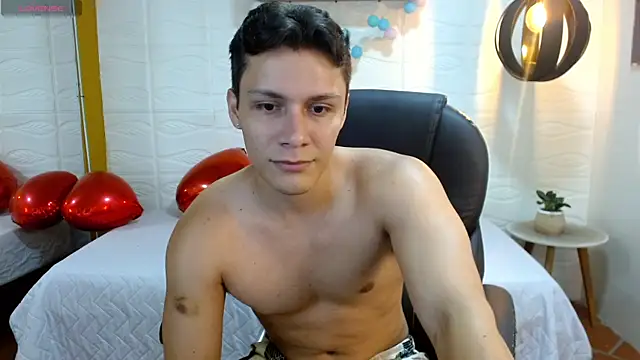 Zayn clausen online show from April 13, 5:13 pm