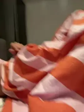 sexy650000 online show from April 18, 12:12 am