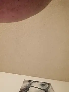 illdoitforetty online show from April 16, 9:26 pm