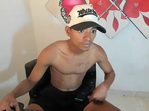 ozunabigcock online show from April 19, 7:52 am