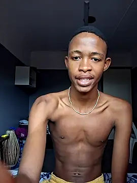 youngAndReckles online show from April 16, 5:51 am