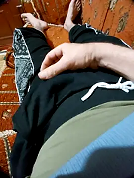 Dadee20 online show from April 15, 9:15 pm