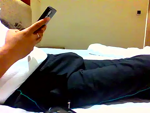 nikhil s25 online show from April 15, 5:57 pm