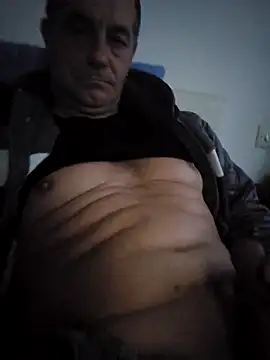 loulouferrari online show from April 18, 7:18 pm