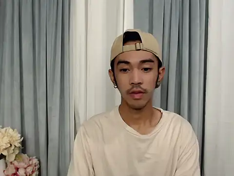 crocodale online show from April 16, 1:38 am