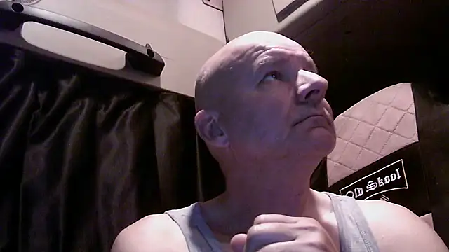 mannohmann5 online show from April 14, 6:51 pm