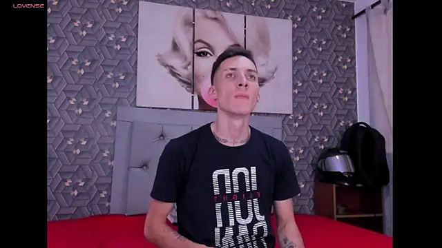 Danny Farret online show from April 15, 1:22 pm