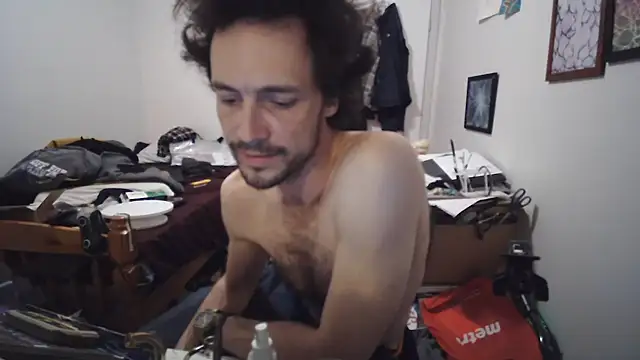 JohnnyMoves online show from June 5, 2:27 am