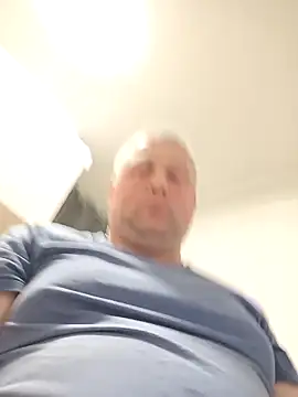 Anatolii 77 online show from April 30, 8:57 pm