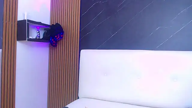 Lian Jacob online show from May 15, 3:59 am