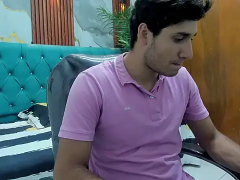 Walter noils online show from April 22, 11:42 pm