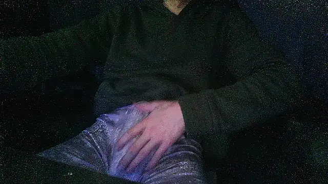 8inchesfr online show from April 21, 9:15 am