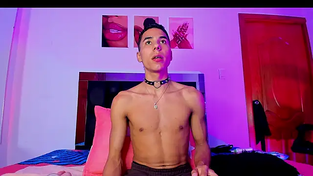 ThiagoSexy005 online show from June 2, 12:44 am