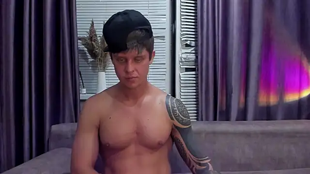 MarcoErra online show from May 29, 5:23 pm