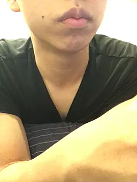 Ona kun online show from July 30, 1:54 pm