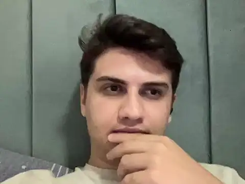 hazel boy online show from June 29, 9:04 pm