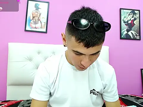 Alexx bigcockk  online show from April 30, 7:54 pm