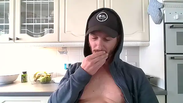 Oliverhnt online show from June 2, 1:45 pm