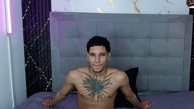 kai storm77 online show from July 5, 3:32 am