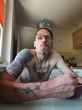 Tattooangel4172 online show from June 19, 9:59 am