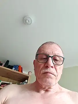 Eddy0763 online show from May 6, 11:00 am