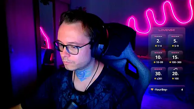 MeLanXolik online show from July 21, 1:18 am