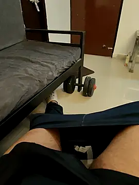 MrgigoloNCRRR9 online show from July 10, 2:04 am
