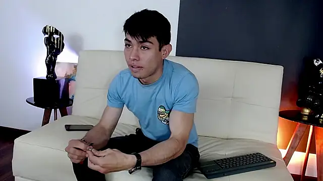 juancho wild online show from May 25, 11:27 am