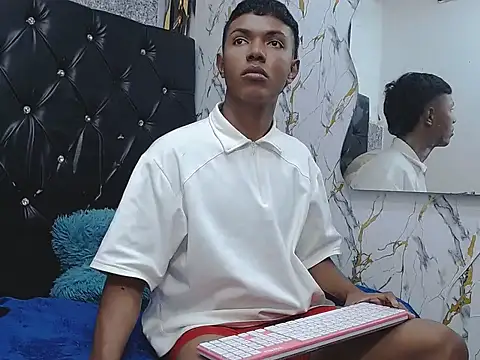 lonjitas twink hot online show from May 18, 6:23 pm