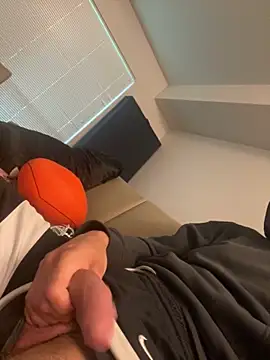 Slut4 JB online show from May 22, 9:20 pm
