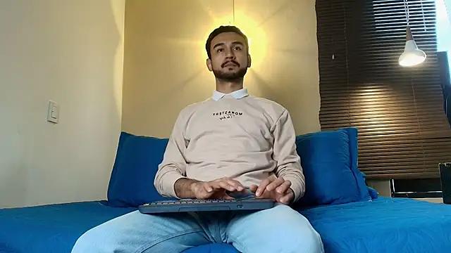 AxelClark S online show from May 23, 8:14 pm