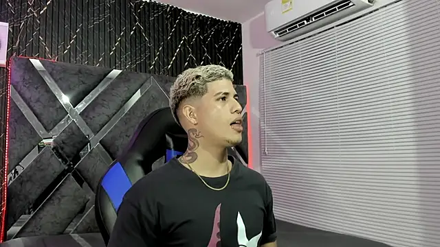 dominic connor online show from June 17, 3:41 am