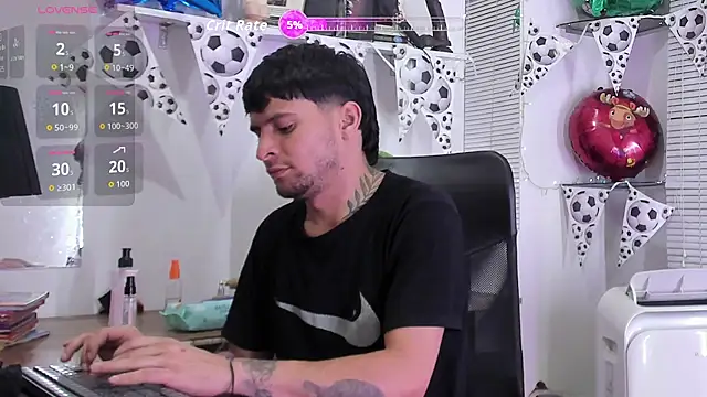 StefanoBigCock online show from July 10, 7:15 pm
