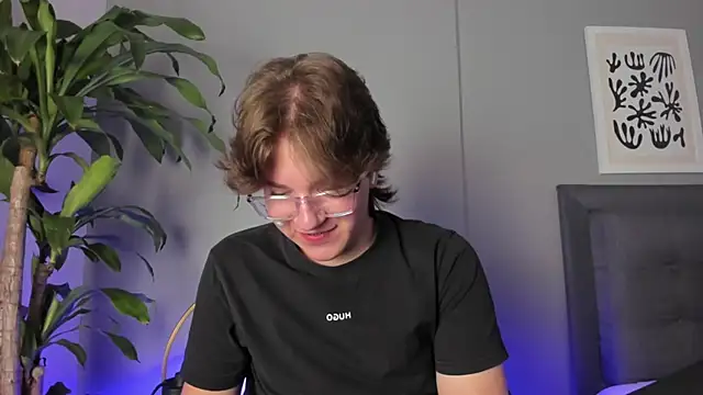 LucasMoraless online show from May 30, 3:12 pm