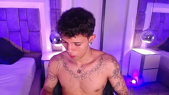 EnzoHunters online show from May 27, 3:58 am