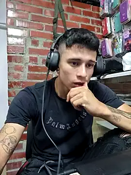 tom latin online show from May 28, 11:58 pm