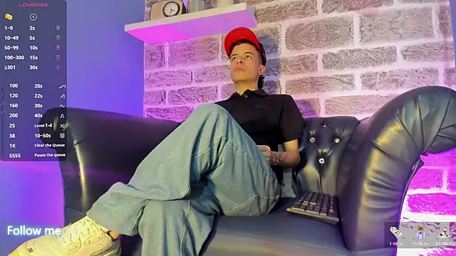 kevinn bluee online show from May 25, 9:10 pm