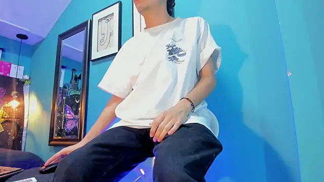 kevinn bluee online show from May 27, 1:57 am