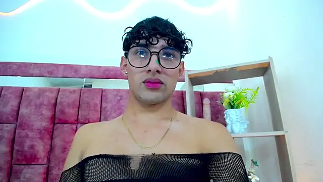 Logaanhotts online show from May 29, 9:36 pm