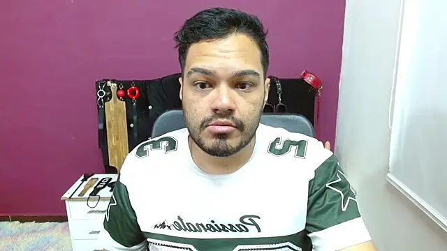 -AlejandroT- online show from May 23, 3:45 am