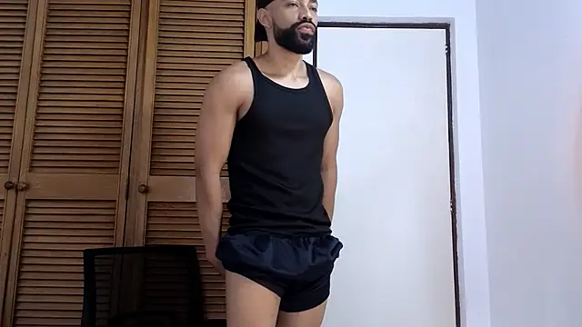 Blade millerr online show from May 26, 12:56 pm