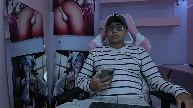 MarceeloMoretti online show from June 1, 8:09 pm