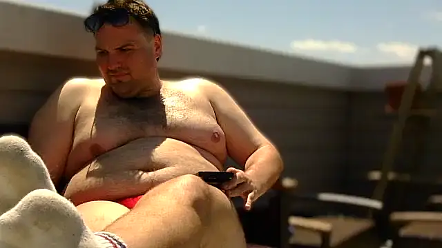 ChubbyGayBigFeet online show from May 29, 6:07 pm