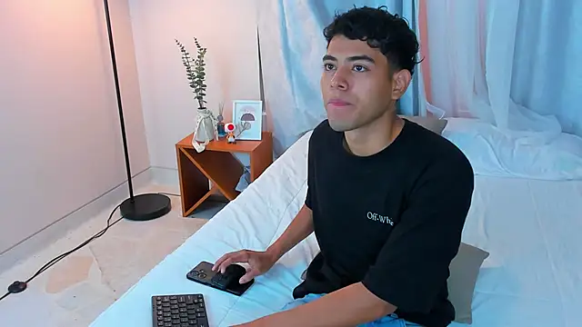 Damian Rodriiguez online show from May 28, 12:36 pm