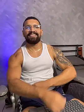 RoccoSaenz online show from June 1, 7:47 pm